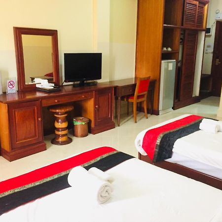 นิวโรส บูทิค โฮเต็ล Hotel เวียงจันทน์ ภายนอก รูปภาพ