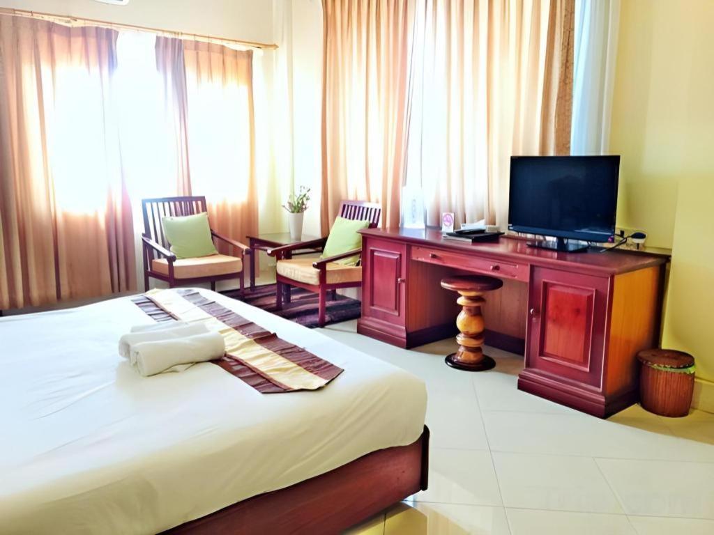 นิวโรส บูทิค โฮเต็ล Hotel เวียงจันทน์ ภายนอก รูปภาพ
